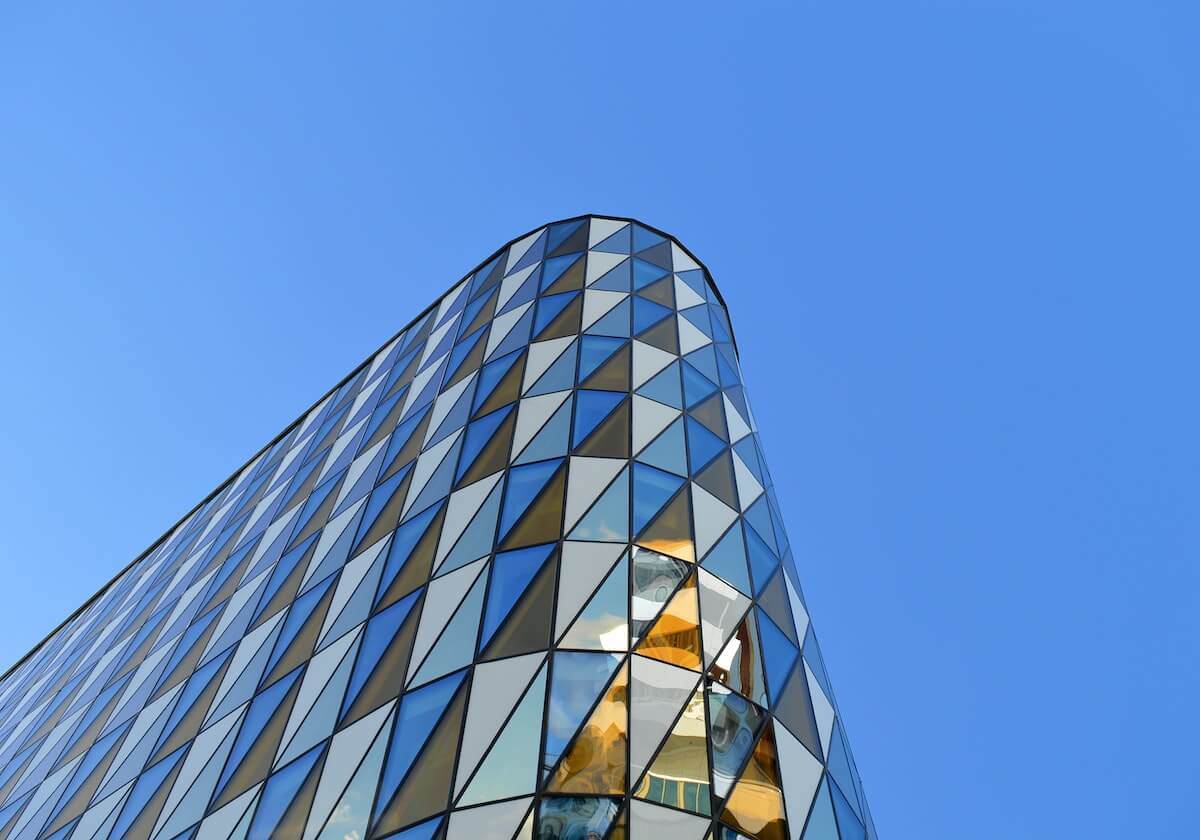 赢球排面超足，赛后常州市委书记、市长为常州队将士送花祝贺